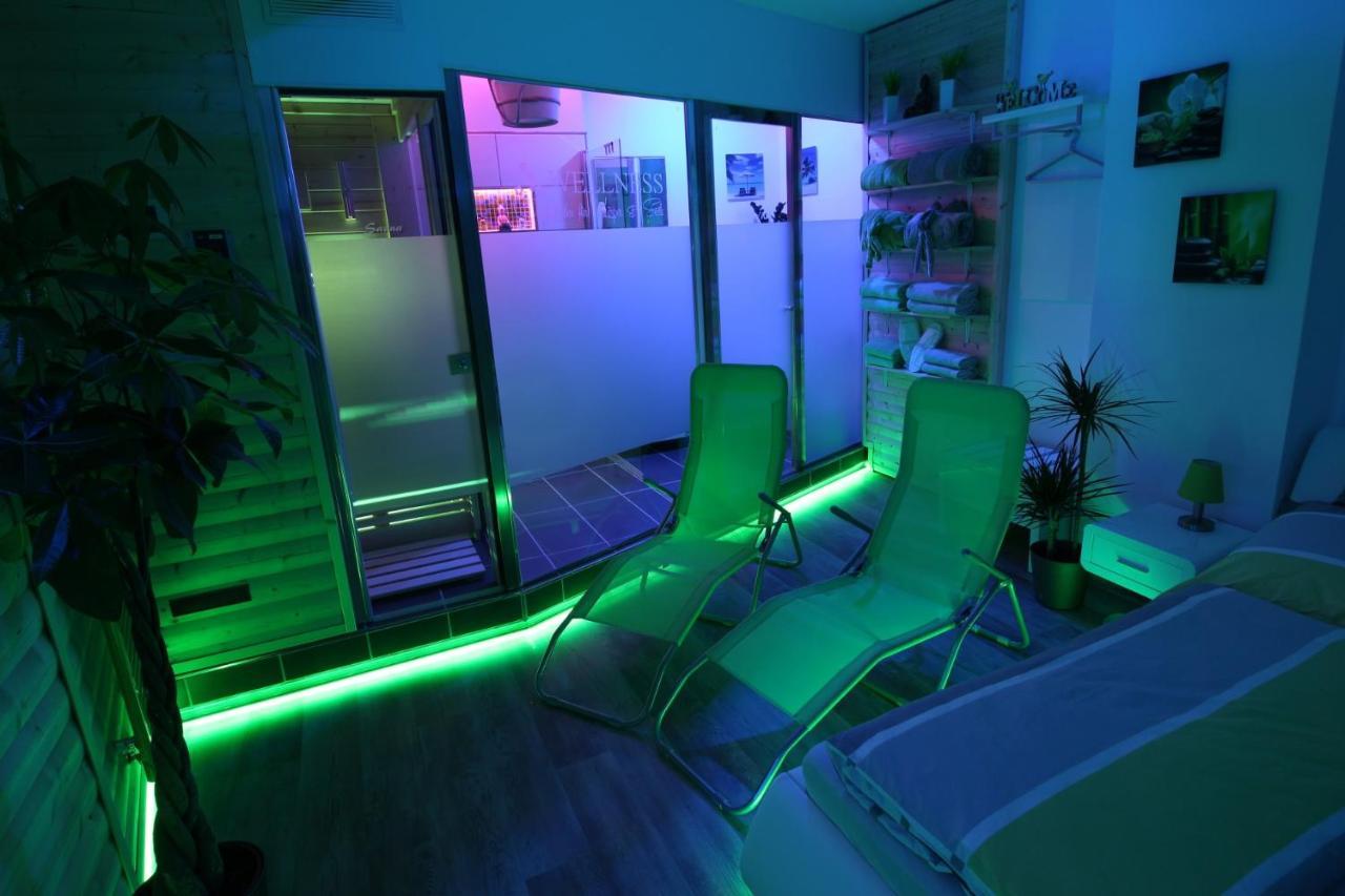 Wellnessapartment Nr1 Mit Finnischer Sauna - Wallbox - Netflix - Wlan أوبيرهاوزين المظهر الخارجي الصورة
